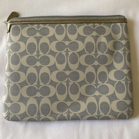 Coach Signature Tablet Case Sleeve Jacquard Zip Padded Blue & Cream PVC Fabric W - Picture 5 of 7